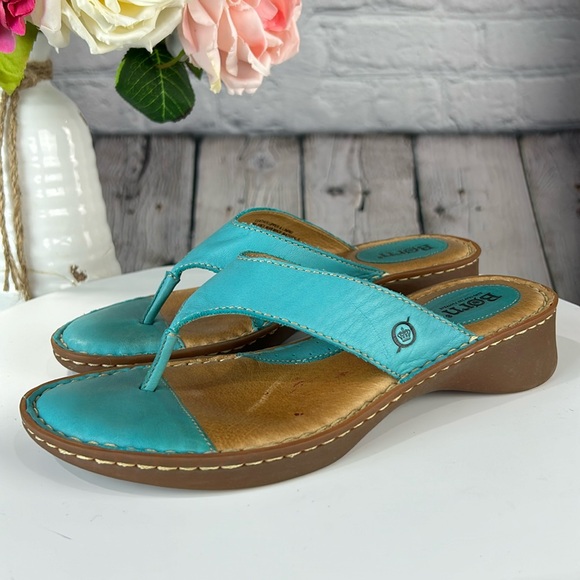 Born Shoes - BORN Turquoise Leather Thong Slip On Sandals
